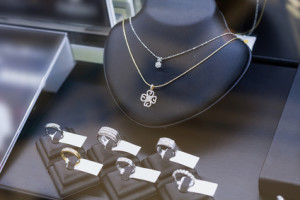 The Art of Selling Jewelry