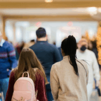 the Right Fixtures to Boost Foot Traffic for Black Friday